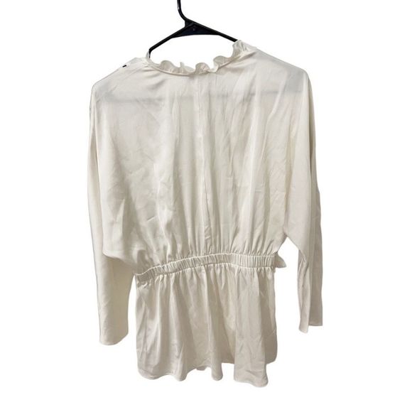 ExpressâIvory Satin Blouse - Picture 2 of 5